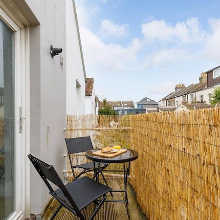 Charming 2 Bedroom Flat In Central Hove With Free Parking Exteriör bild