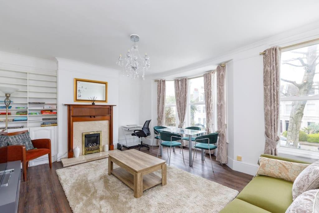 Charming 2 Bedroom Flat In Central Hove With Free Parking Exteriör bild